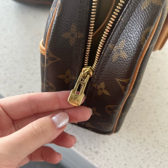 Louis Vuitton top handle bag - Picture 6 of 10